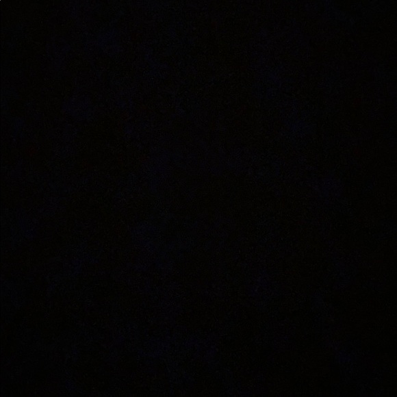 Meet your Posher, Ariella - Picture 1 of 1